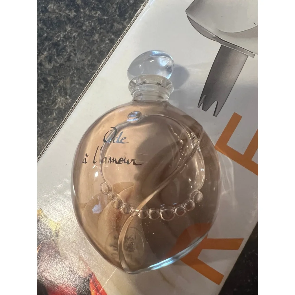 VINTAGE Yves Rocher ‘Ode Á L'Amour’ Perfume Vintage Mini 1.0 FL. Oz/ 30 ML